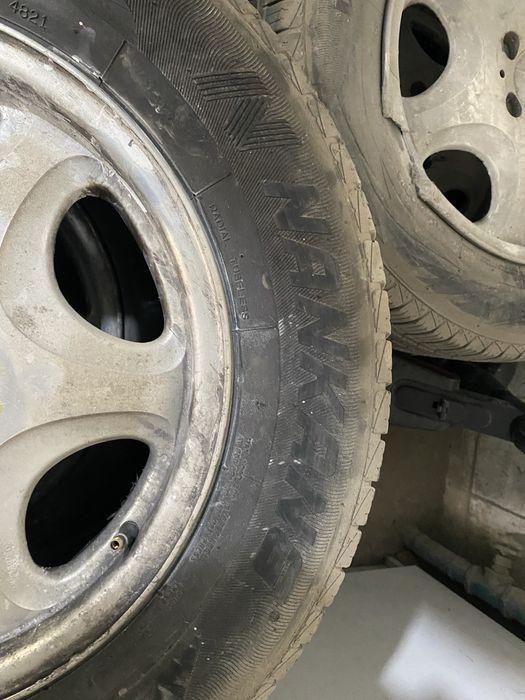 Диски с шинами летние б/у