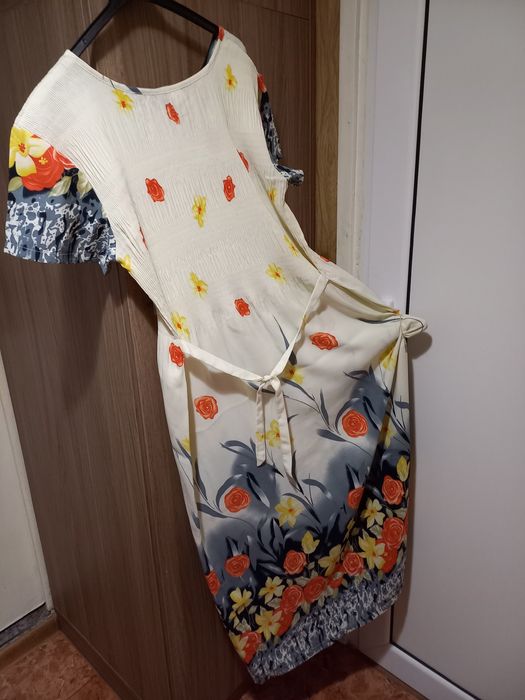 Стилни дамски рокли