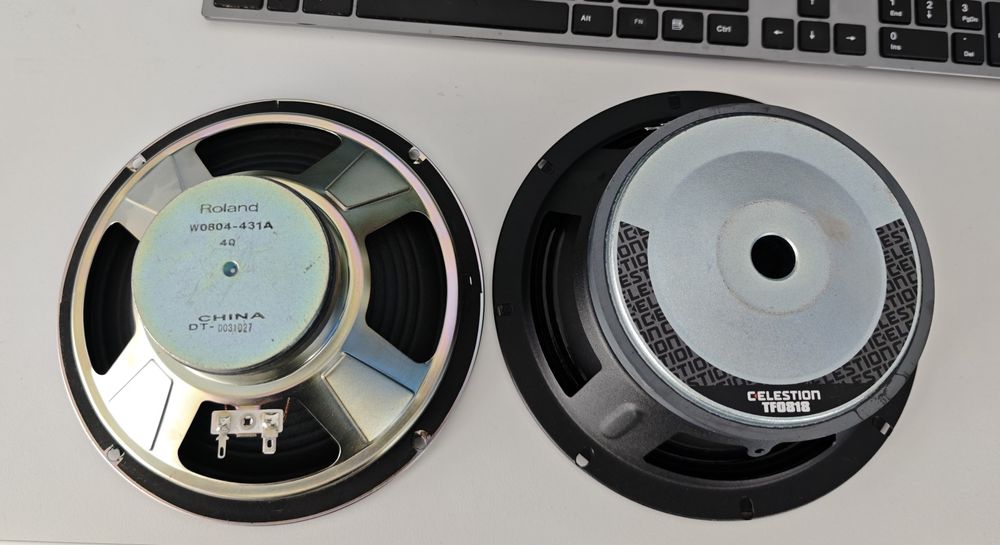Roland Cube 20XL Celestion amplificator chitara