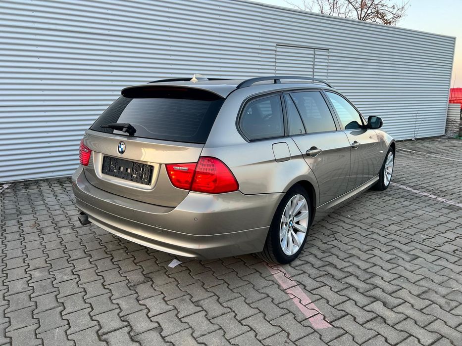 BMW 320d E91  Facelift