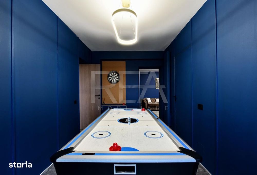 Blue Velvet in Cloud 9– Duplex Parter | Groundfloor Duplex METROU AV