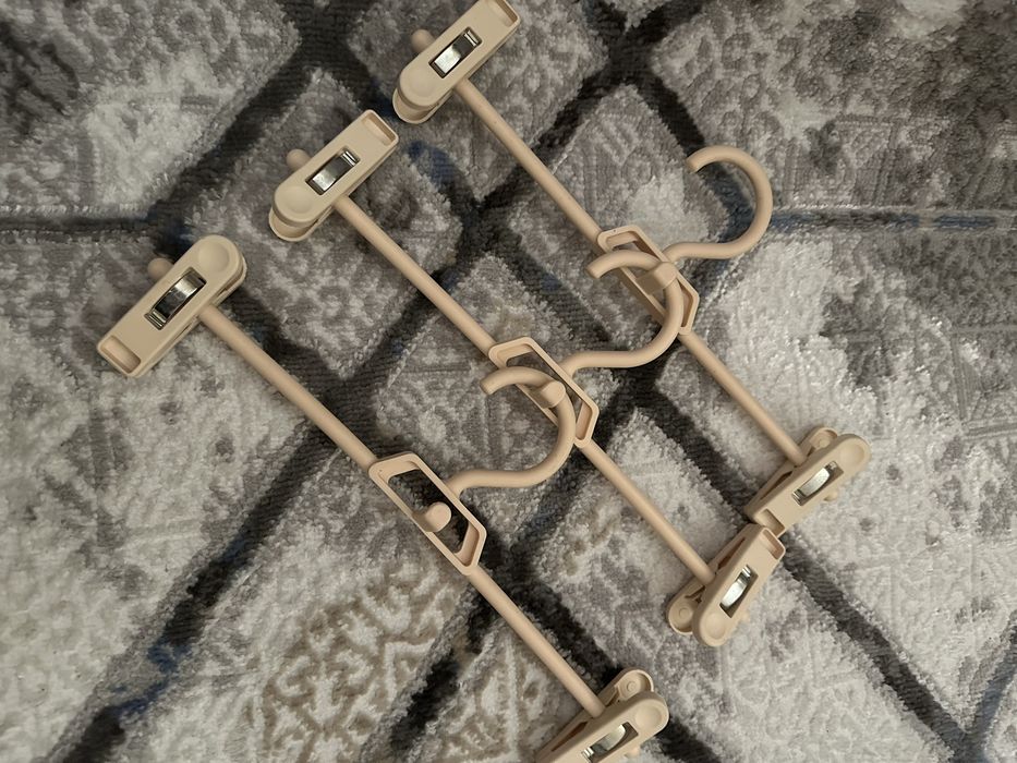 Вешалки для одежды