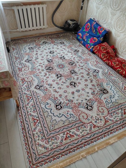 Продаются ковры (для комнат)