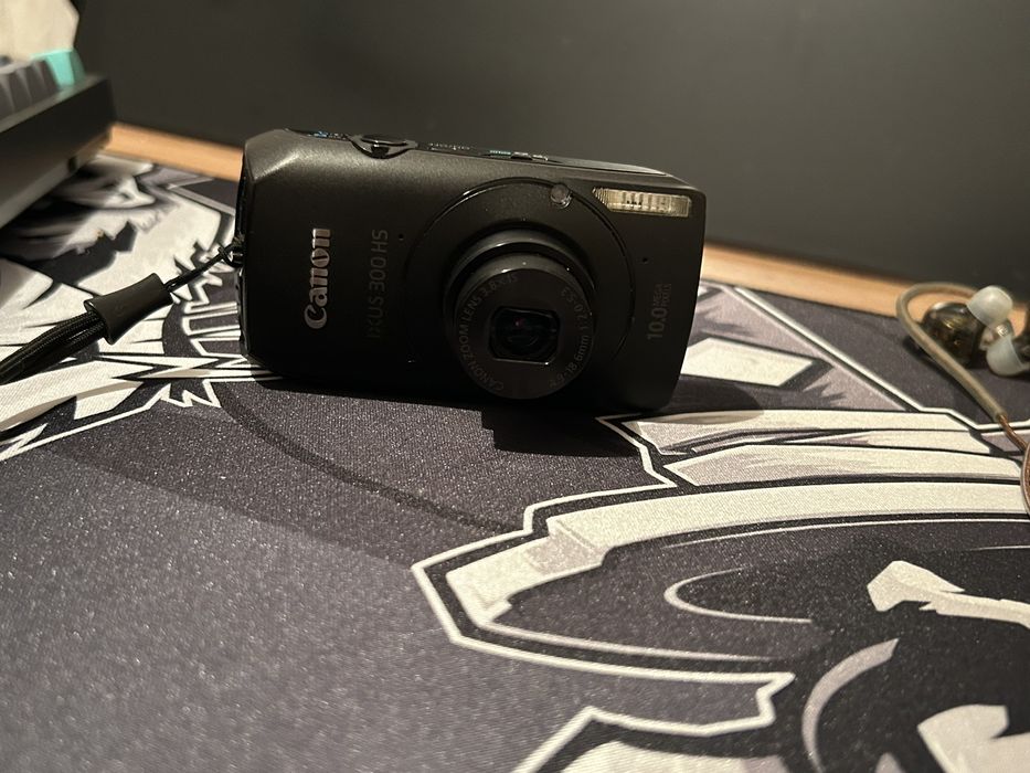 Canon ixus 300hs