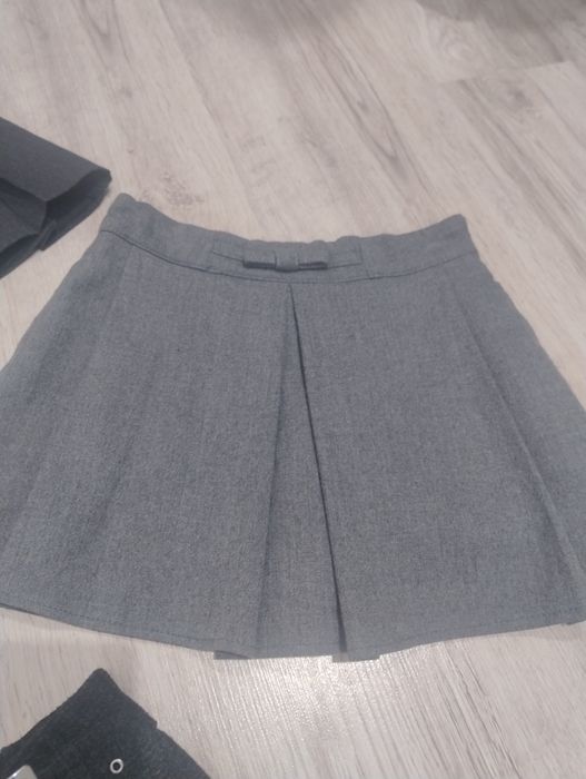 Lot fuste Zara/Next masura 122 (6-7 ani)