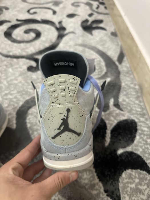 Vand Jordan 4 University Blue