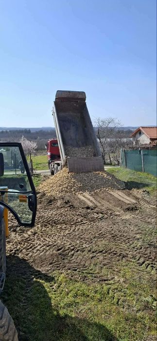 Изграждане на септични ями, полагане на В и К тръби,