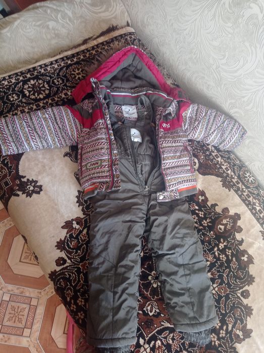 Продаю детские вещи