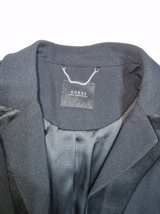 Късо страхотно сакоGUESS