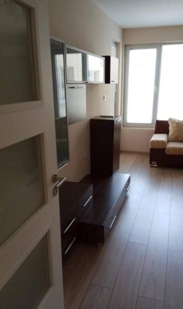 Дава се под наем Двустаен апартамент в Пловдив, Христо Смирненски - 68 кв.м за 382.5 € - Снимка #2