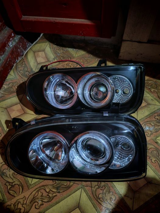Продам новые фары от гольфа