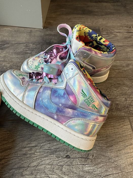 Детские кроссовки