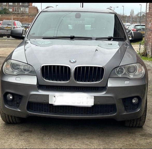 BMW x5 E70 М пакет фейслифт на части десен волан
