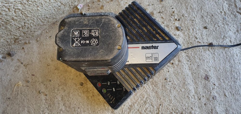 Bormasina wurth cu acumulator