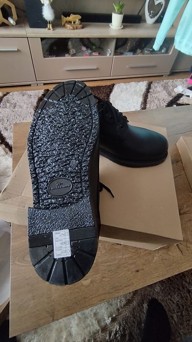 Кожени обувки 44 номер