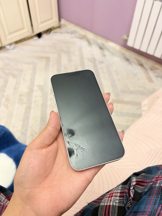 iPhone 13 White, 80%