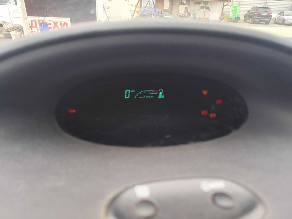 Toyota Yaris 1.4 - D4D - 75к.с - 2004г. на части