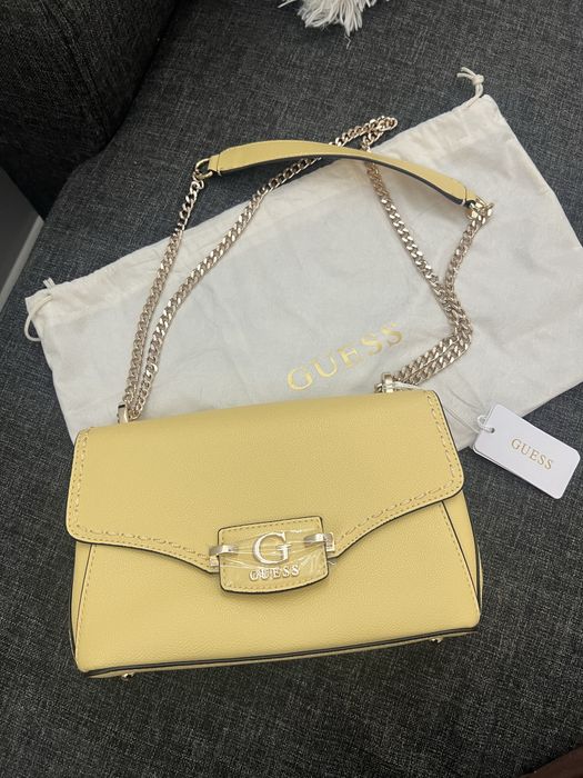 Оригинална чанта Guess