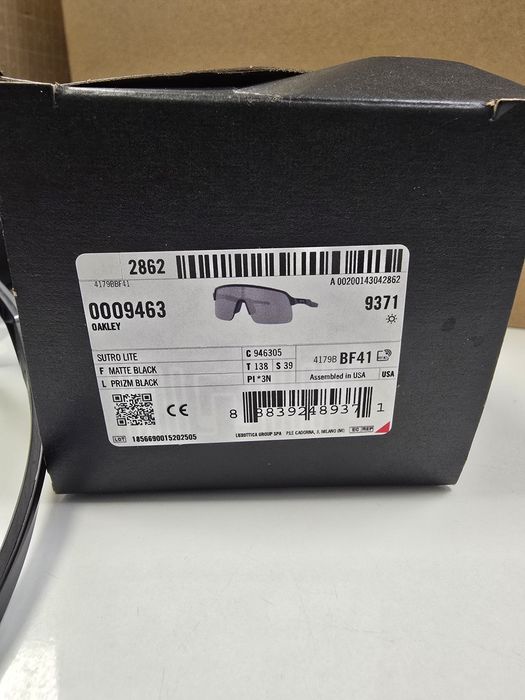 Ochelari Oakley Sutro Lite