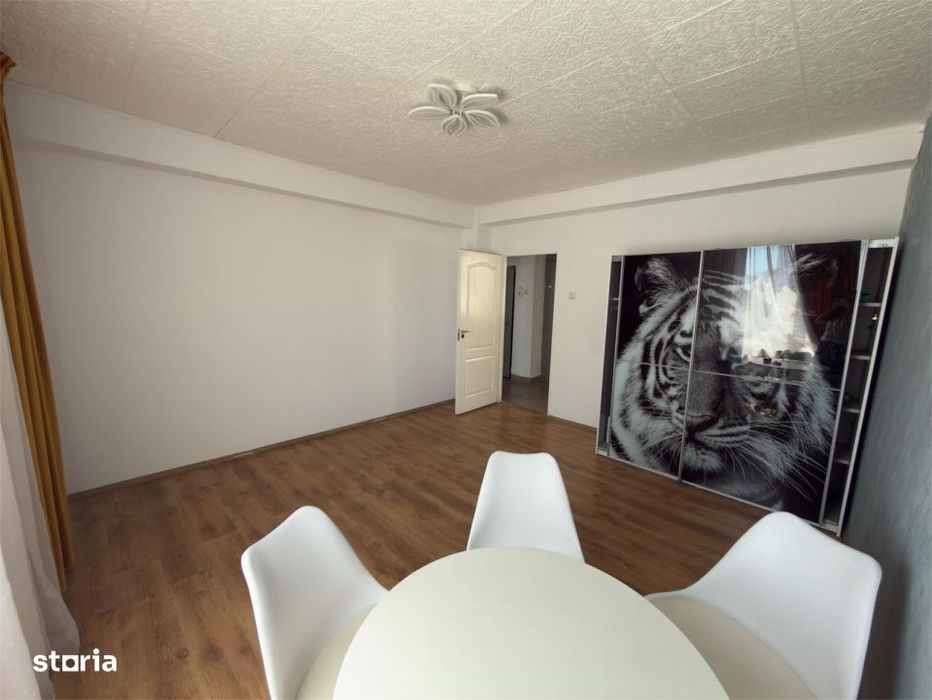 Apartament 4 camere, 71 mp, zona Centrala