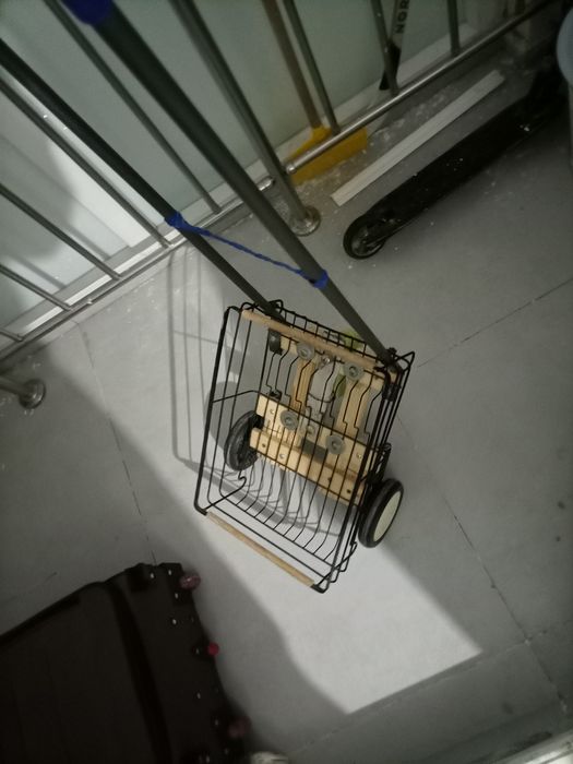 Тачка тележка с ручкой