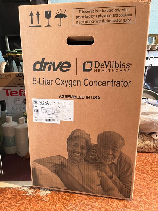 Продавам  кислороден концентратор DeVilbiss Compact 525 почти нов