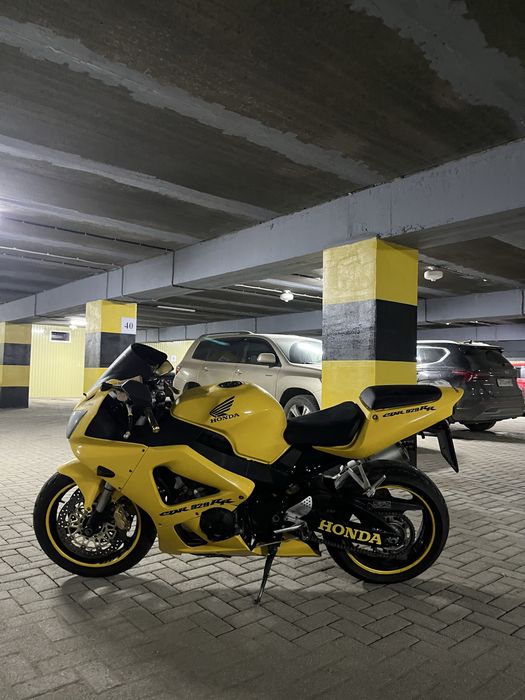 Honda cbr 929rr fireblade