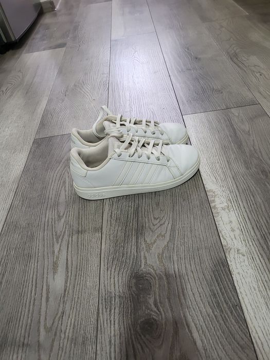 Vand adidasi adidas