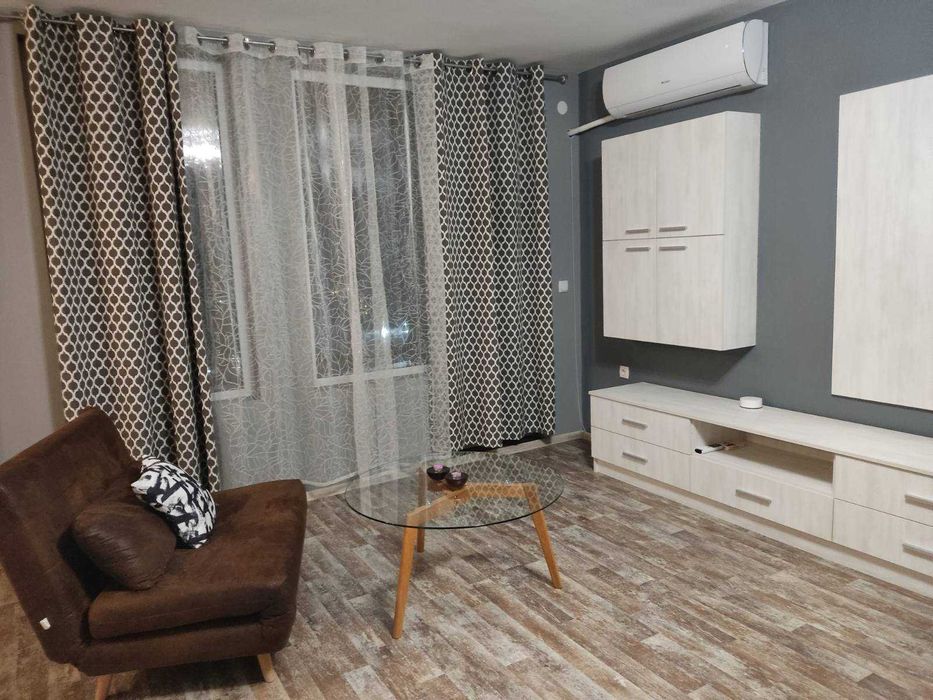 Дава се под наем Едностаен апартамент в Петрич - 60 кв.м за 388.62 € - Снимка #1
