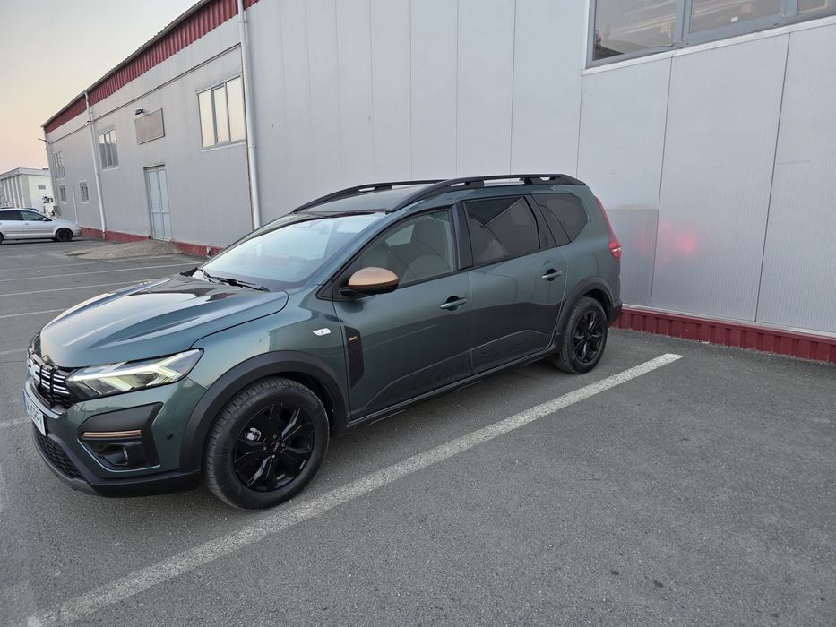 Dacia Jogger 2025 benzină, 13.900 € — imagine 2