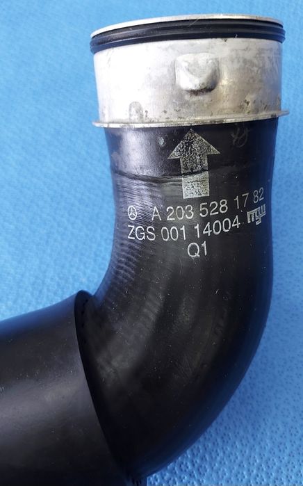 Оригинални маркучи кулер,водни ,въздуховод  мерцедес W203 2.2CDI 2004г