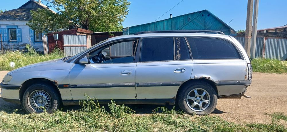ПродамОпель омега В 1998г уневерсал