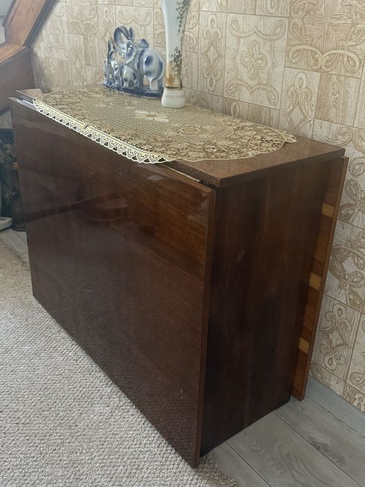 Продам стол тумба