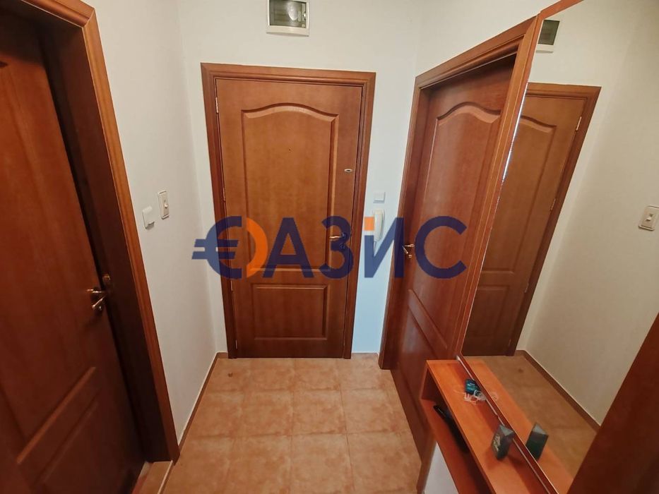 Продава се Двустаен апартамент в к.к. Слънчев бряг - 59 кв.м за 1297 €/кв.м - Снимка #4