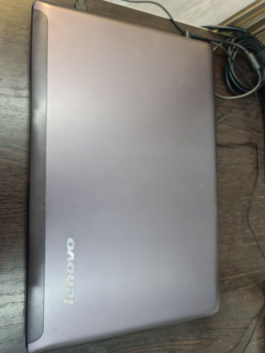 Ноутбук сатылады