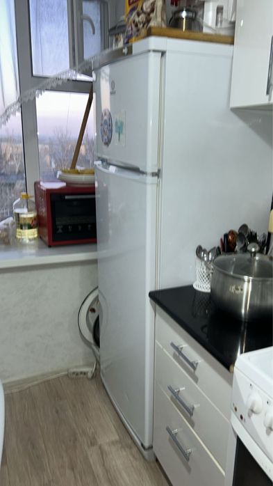 Продам  холодильник. В отличном состоянии