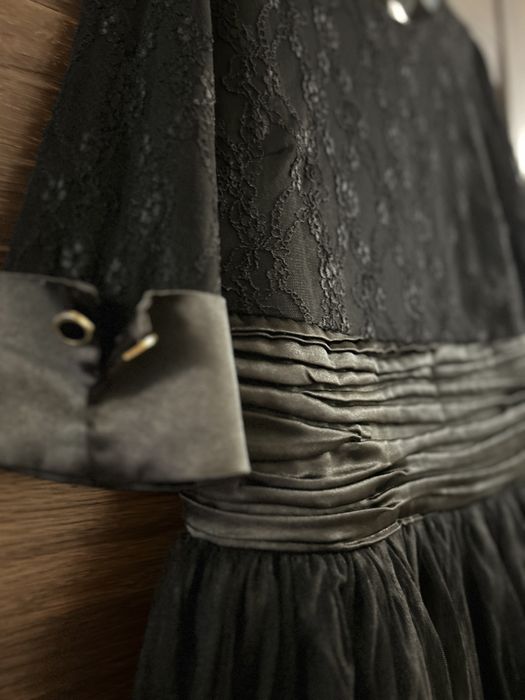 Платье вечернее