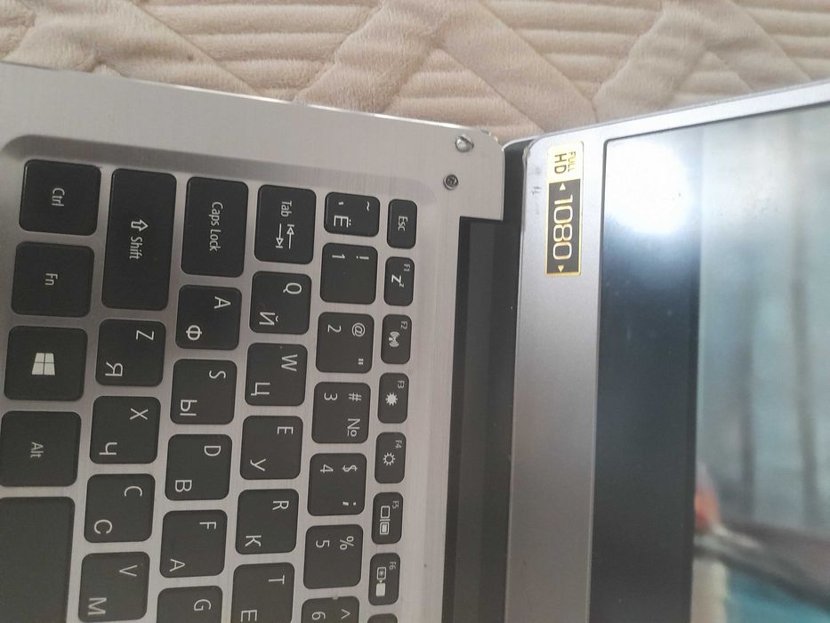 Ноутбук Асер хорошим состояний