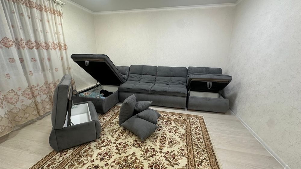 Продам диван срочно