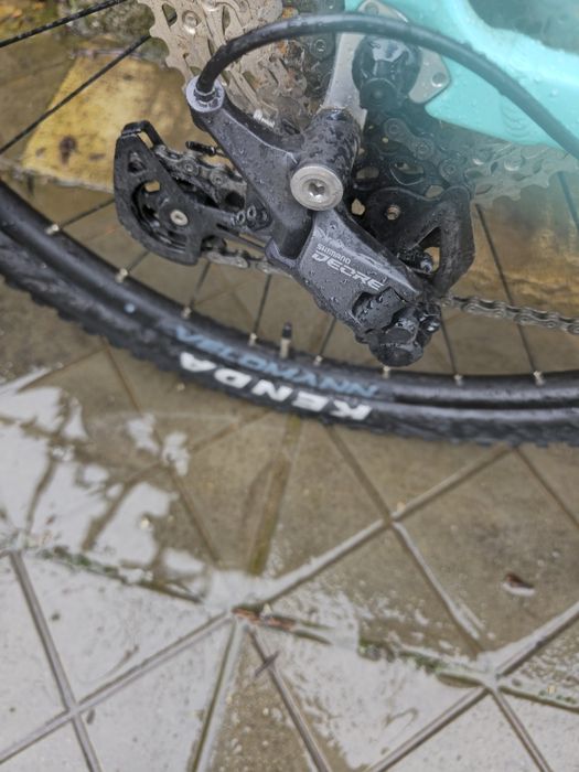 Bianchi Magma 29 XL 1x11 Deore Rockshox,  куха ос Централно, заключваща вилка