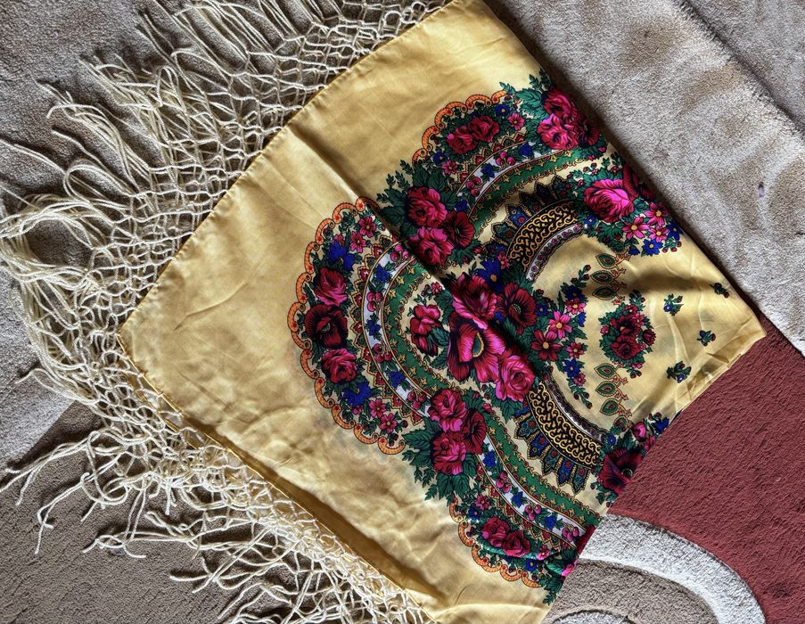 Batic traditional cu franjuri