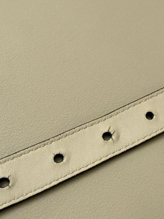 Gucci ремень молочного цвета