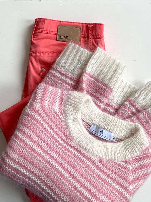 Супер мек хубав пуловер Arnie says made in Italy