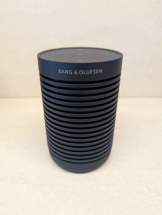 Като нова! Оригинална колонка Bang & Olufsen Beosound Explore - Navy