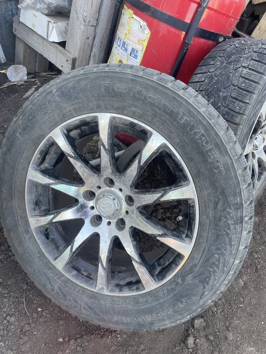 Продам зимние шины 206/65/16