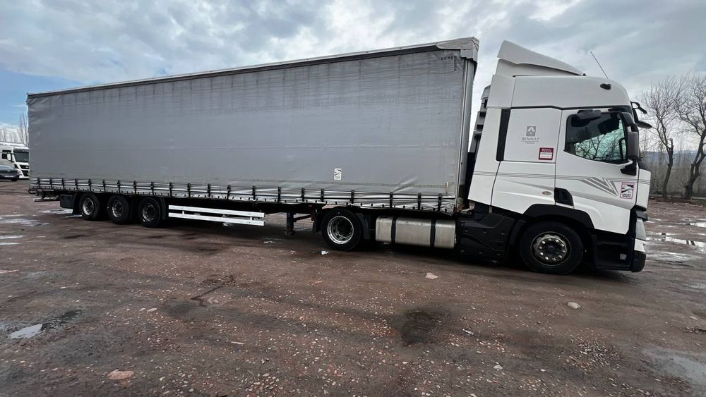 Продается грузовик в хорошем состоянии RENAULT/ KAESSBOHRER мега