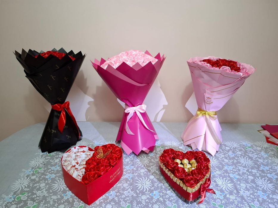 Букет из атласных  лент