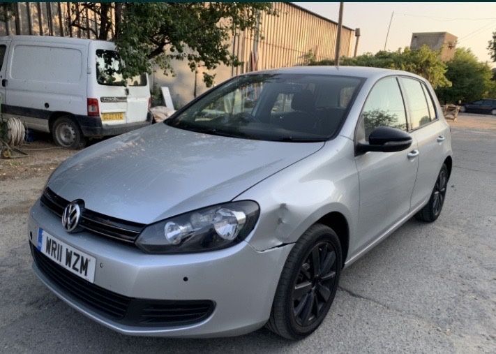 Продаваме на части фолксваген голф6 1.6тди 105кс. Vw golf6 1.6tdi.