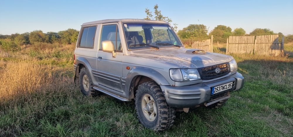 Vând Hyundai Galloper