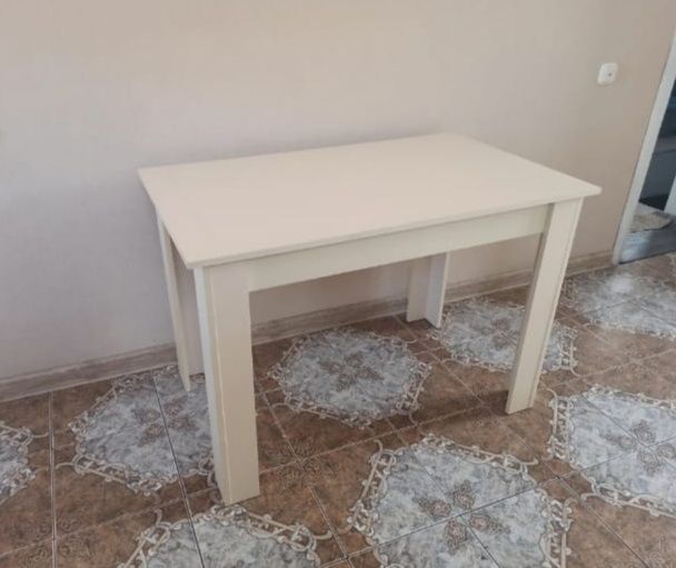 Стол обеденный для кухни